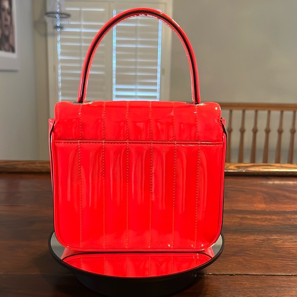 SAINT LAURENT Hot Pink Vicky Patent Leather Crossbody Bag - Picture 3 of 16